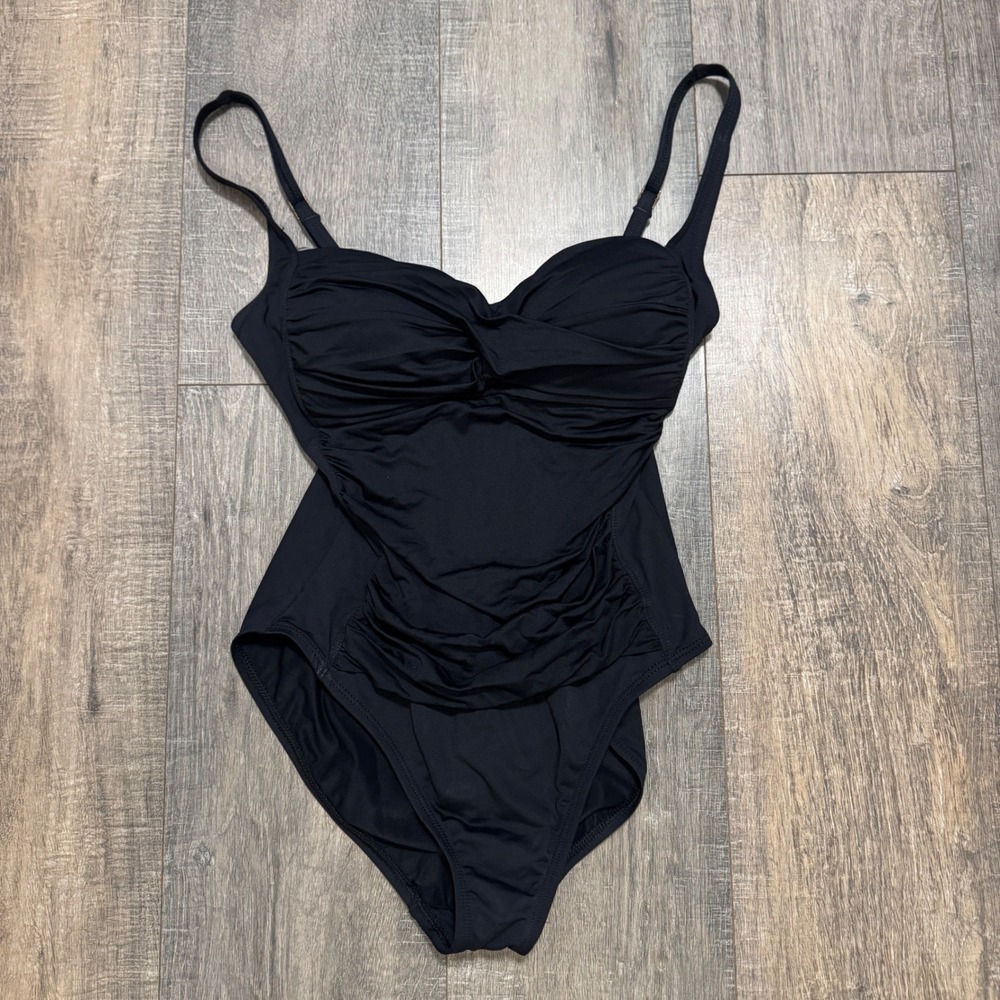 La Blanca Island Goddess Ruched One Piece Swimsuit Black Size 8
